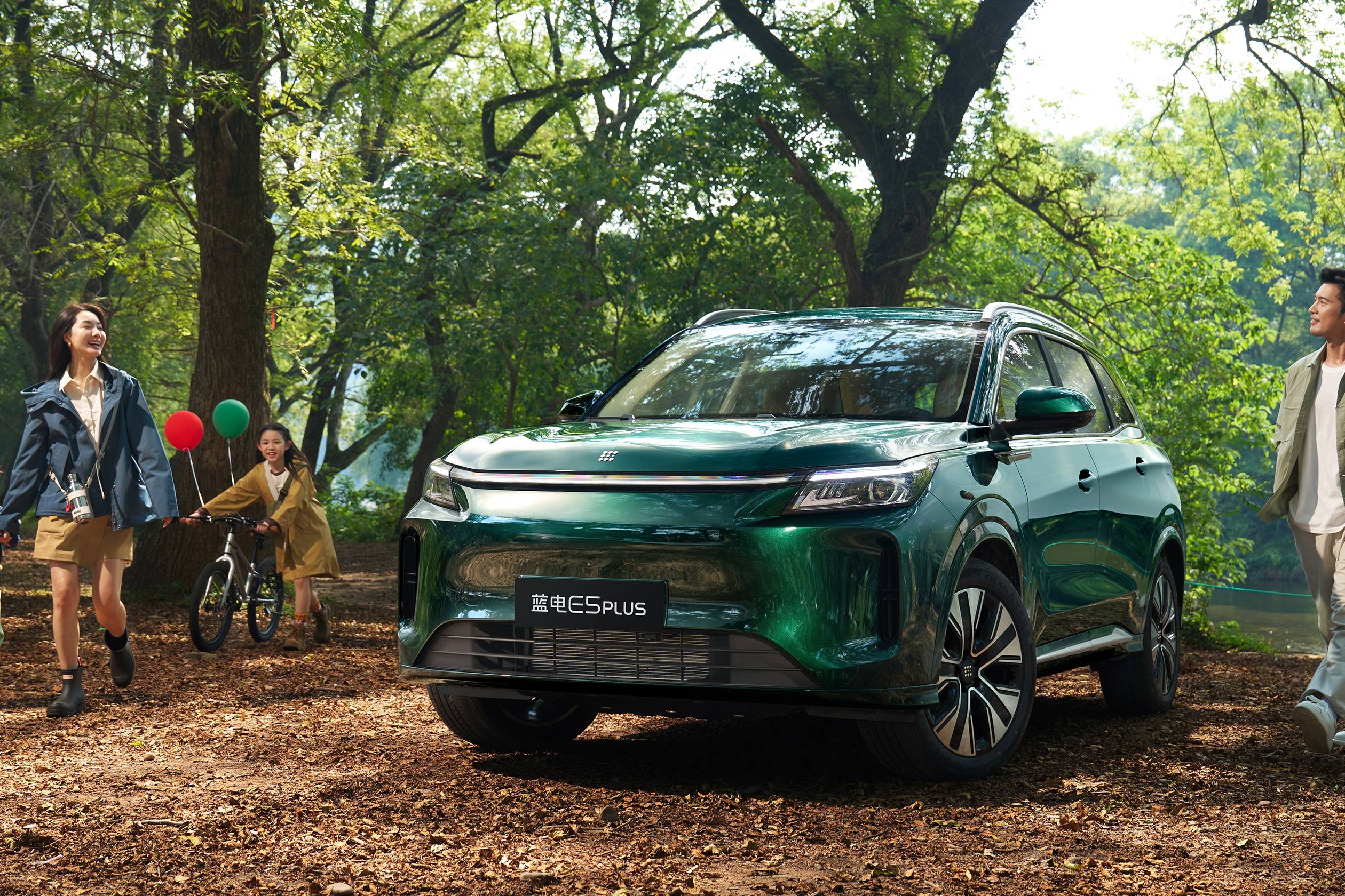 蓝电E5品质卓越,荣登混动中型SUV年度质量榜第二